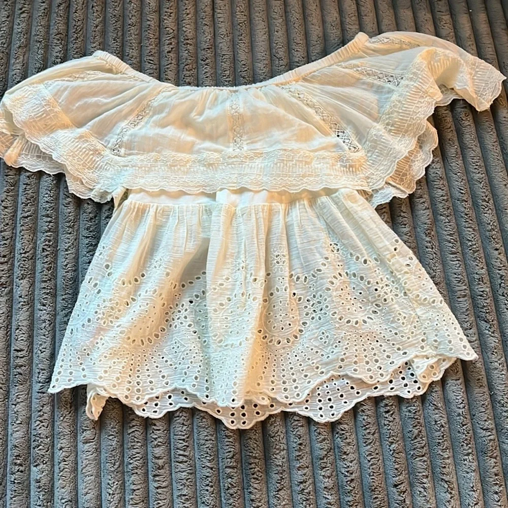 American Eagle Cream Off-Shoulder Crochet Top - Picture 2 of 4